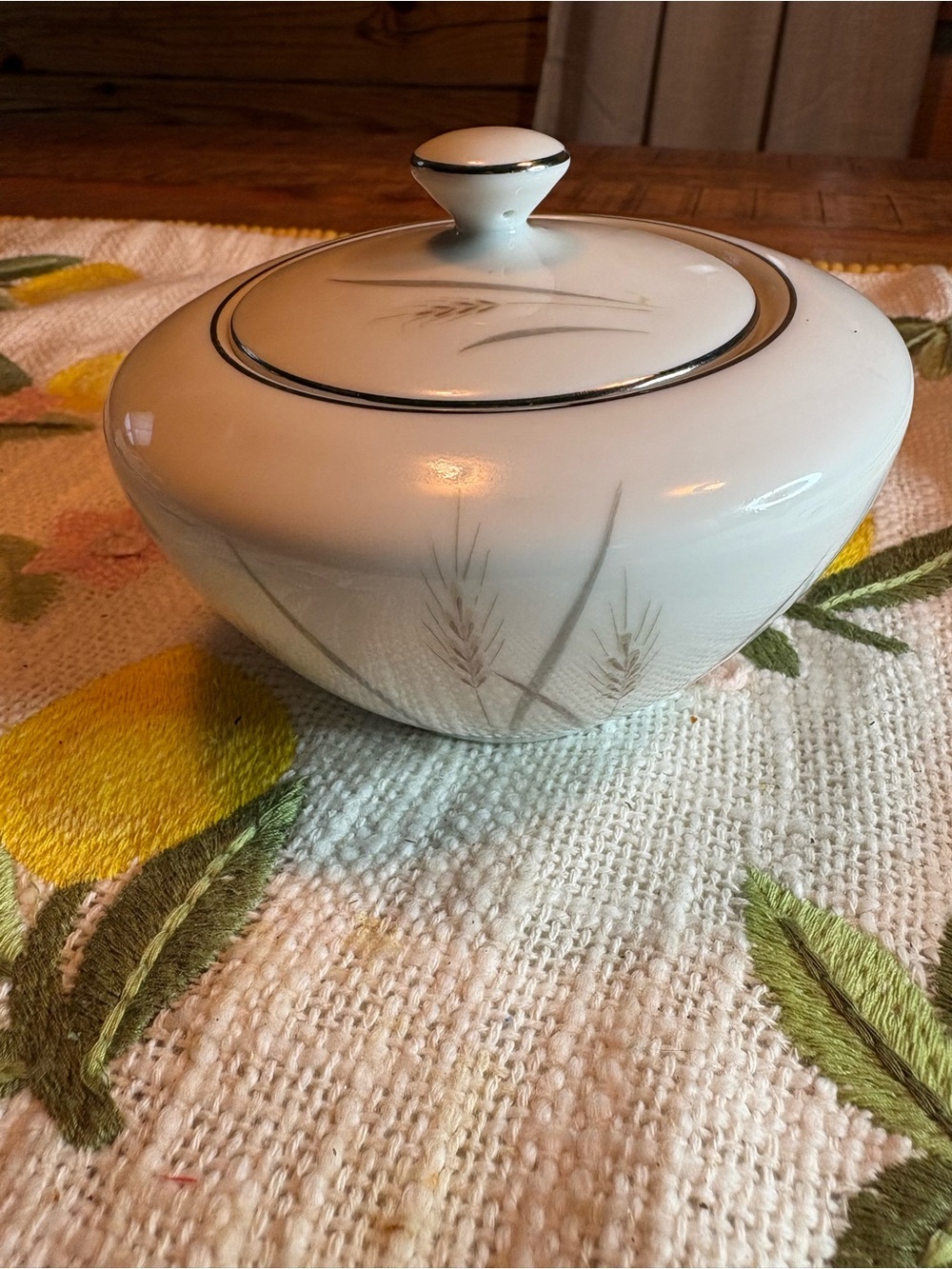 Elegant White Porcelain Lidded Candy Dish with Wheat Motif